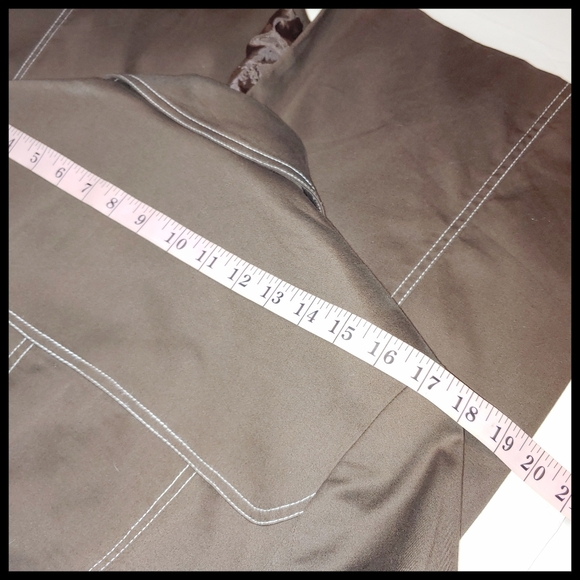 Bandolino Stretch Brown Coat with Contrasting Stitching - Picture 9 of 9